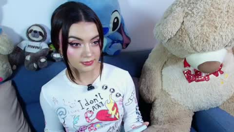 Scarlet online show from April 8, 2026, 6:08 pm