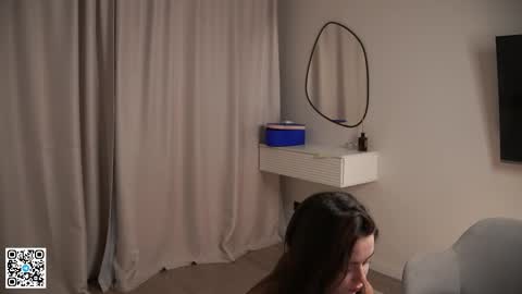 Scarlet online show from February 26, 2026, 9:03 pm