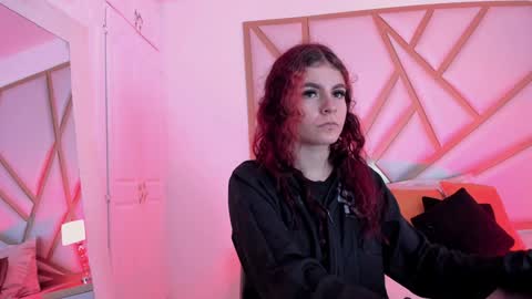 Scarlet online show from January 4, 2025, 11:43 am