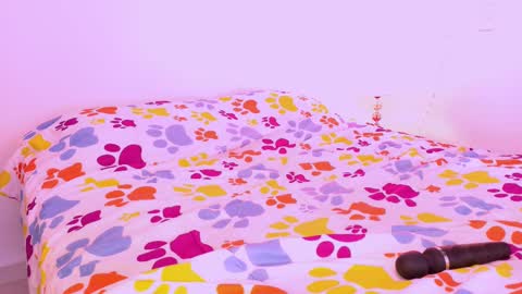 Scarlet online show from March 11, 2025, 3:34 pm