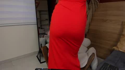 Scarlett  online show from April 14, 2026, 8:15 pm