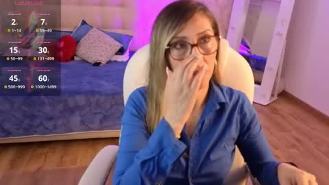 Snapshot of scarlett_079 chatting on May 24, 2026, 11:37 am Scarlett online show from May 24, 2026, 11:37 am