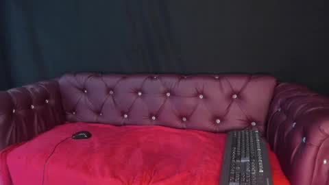 scarlett__14 online show from April 15, 2026, 7:58 pm