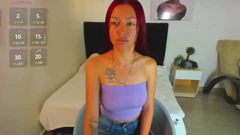 Scarlett online show from September 17, 2025, 1:46 pm