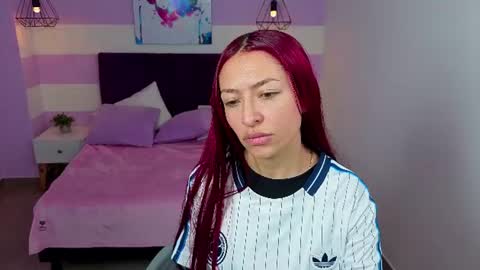 Snapshot of scarlett__bell chatting on July 7, 2026, 12:20 pm Scarlett online show from July 7, 2026, 12:20 pm