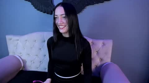 SCARLETT FOX  online show from November 7, 2025, 11:10 am