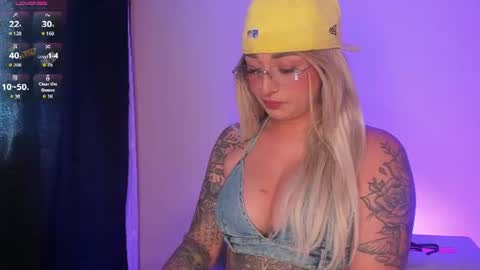 SCARLETT COLLINS online show from June 13, 2026, 3:32 pm