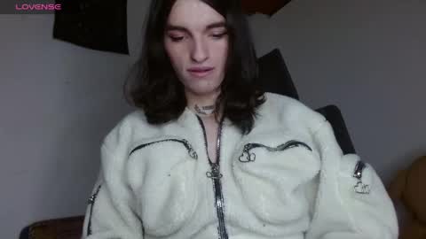 Snapshot of scarlett_crastrawberry chatting on April 27, 2026, 7:56 pm scarlet online show from April 27, 2026, 7:56 pm