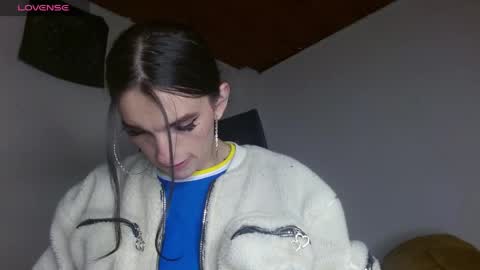 Snapshot of scarlett_crastrawberry chatting on May 6, 2026, 2:19 am scarlet online show from May 6, 2026, 2:19 am