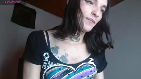 Snapshot of scarlett_crastrawberry chatting on June 25, 2026, 10:31 am scarlet online show from June 25, 2026, 10:31 am