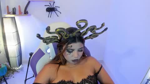 scarlett_enjoy1 online show from October 30, 2025, 5:46 pm