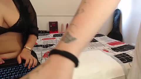 Scarlett and Jazmin online show from February 2, 2025, 4:54 pm