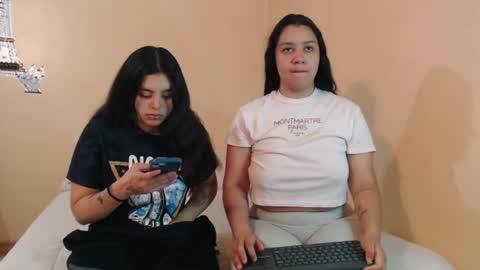 Scarlett and Jazmin online show from July 10, 2026, 9:01 am