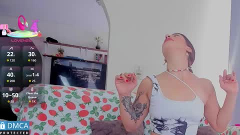 scarlett_fire5 online show from October 15, 2025, 2:39 pm