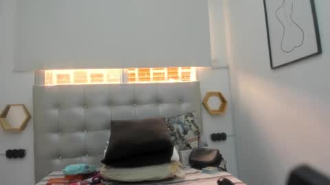 scarlett_fox20 online show from January 19, 2025, 5:39 pm