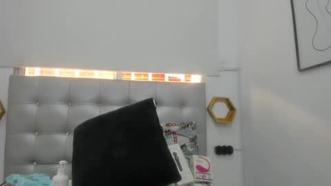 scarlett_fox20 online show from January 23, 2025, 6:03 pm