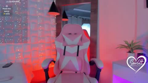 scarlett_kiiss online show from February 13, 2026, 12:01 pm