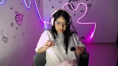 scarlett_mi online show from March 31, 2026, 4:35 am