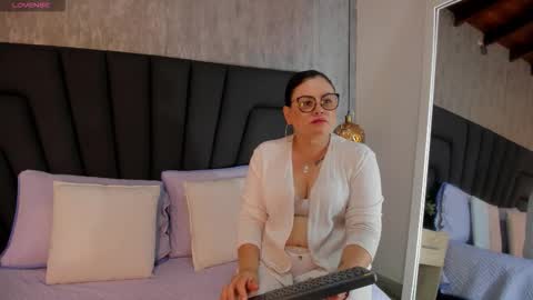scarlett_monroe_1 online show from October 18, 2025, 11:33 am