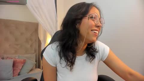 Scarllett online show from February 5, 2026, 2:00 pm