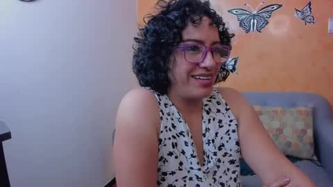 Snapshot of scarlett_sax chatting on April 28, 2026, 2:27 am Scarlett sax online show from April 28, 2026, 2:27 am