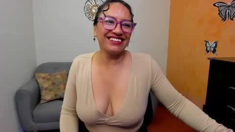 Snapshot of scarlett_sax chatting on May 23, 2026, 11:31 pm Scarlett sax online show from May 23, 2026, 11:31 pm