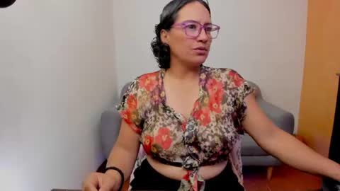 Snapshot of scarlett_sax chatting on June 11, 2026, 11:47 pm Scarlett sax online show from June 11, 2026, 11:47 pm