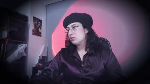 Snapshot of scarlett_sen chatting on June 3, 2026, 3:17 pm Mistress Scarlett online show from June 3, 2026, 3:17 pm