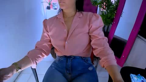 scarlet online show from January 11, 2026, 2:11 pm