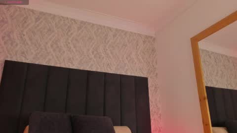 Scarlett online show from April 16, 2026, 2:12 am