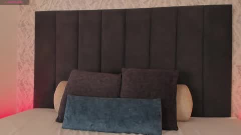 Scarlett online show from April 22, 2026, 3:20 am