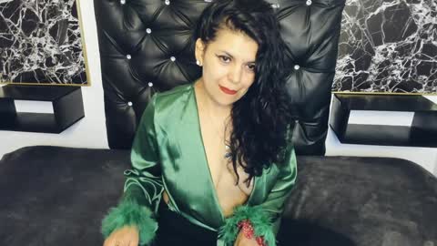 Scarlett online show from December 20, 2024, 3:00 pm