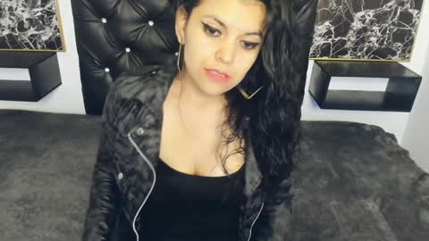 Scarlett online show from February 4, 2025, 3:36 pm