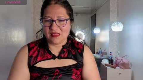 Snapshot of scarlett_widow chatting on June 3, 2026, 3:20 am scarlett_widow online show from June 3, 2026, 3:20 am