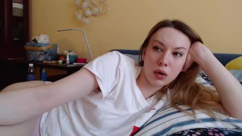 Scarlett online show from February 26, 2025, 1:08 pm