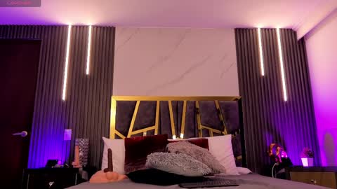 scarlettorres online show from April 15, 2026, 7:58 pm