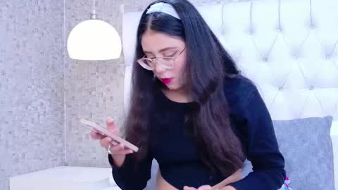 Scarlett Petrova online show from December 3, 2025, 11:30 am