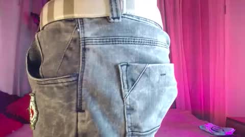 Scarlett online show from October 19, 2025, 3:40 am