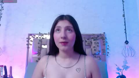 Scarlet online show from October 4, 2025, 11:52 am