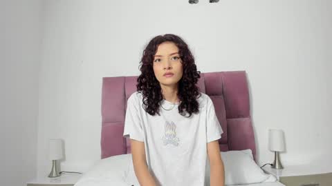 scarlettt_moon online show from January 6, 2025, 11:51 am