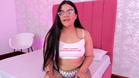 Scarlett Whitmore online show from November 15, 2025, 5:05 am