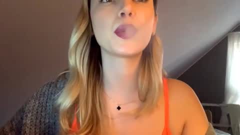 Snapshot of scarlettxblonde chatting on March 12, 2026, 3:40 pm ScarlettxBlonde online show from March 12, 2026, 3:40 pm