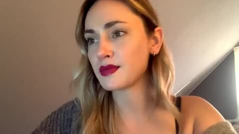 Snapshot of scarlettxblonde chatting on March 18, 2026, 3:15 pm ScarlettxBlonde online show from March 18, 2026, 3:15 pm