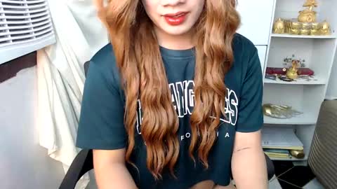 Queen Scarlet online show from December 22, 2024, 8:38 am