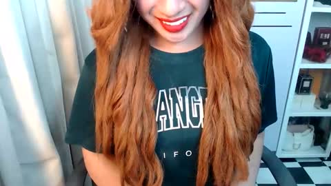 Queen Scarlet online show from February 22, 2026, 1:09 pm