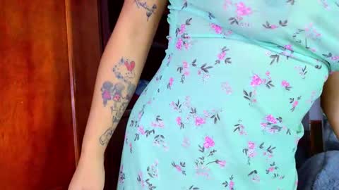 scarllet online show from November 5, 2025, 12:16 pm