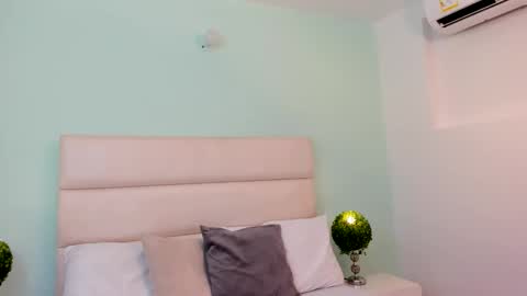 SCARLET online show from February 27, 2026, 10:59 am