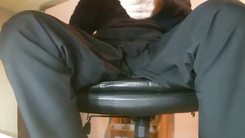 Fritz Schluepper online show from November 16, 2025, 2:55 pm