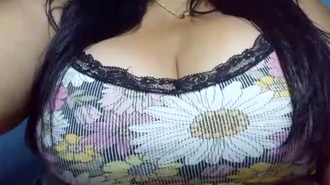Snapshot of schoco_milf chatting on July 23, 2026, 1:58 am mai latina online show from July 23, 2026, 1:58 am