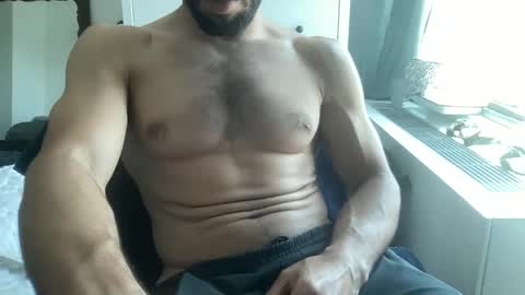 Snapshot of scootdub212 chatting on May 18, 2026, 4:24 pm scootdub212 online show from May 18, 2026, 4:24 pm